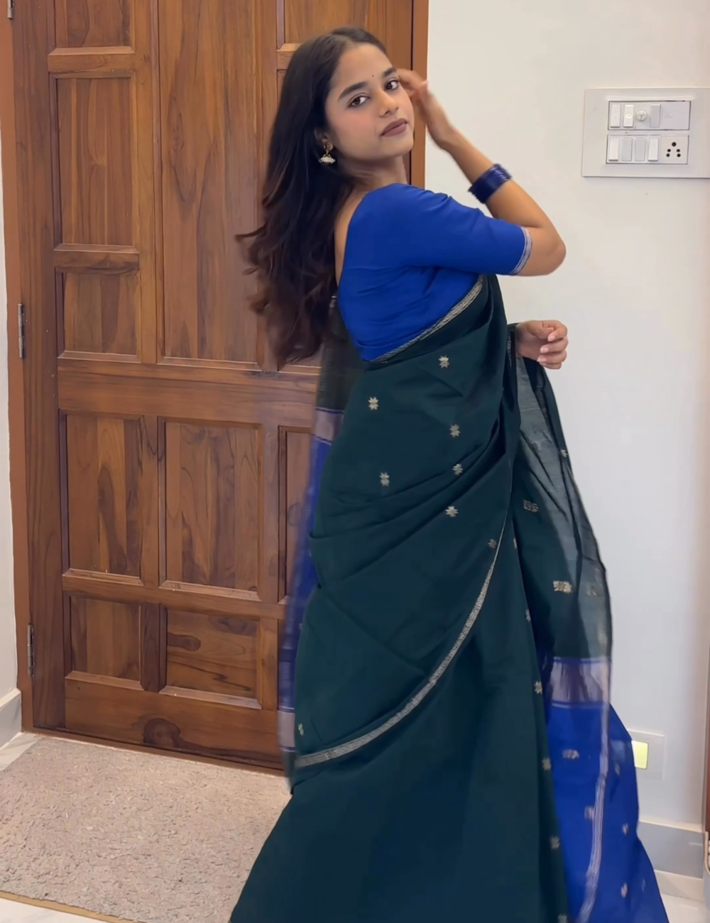 Bottle Green and Blue - Silk cotton Handloom Saree