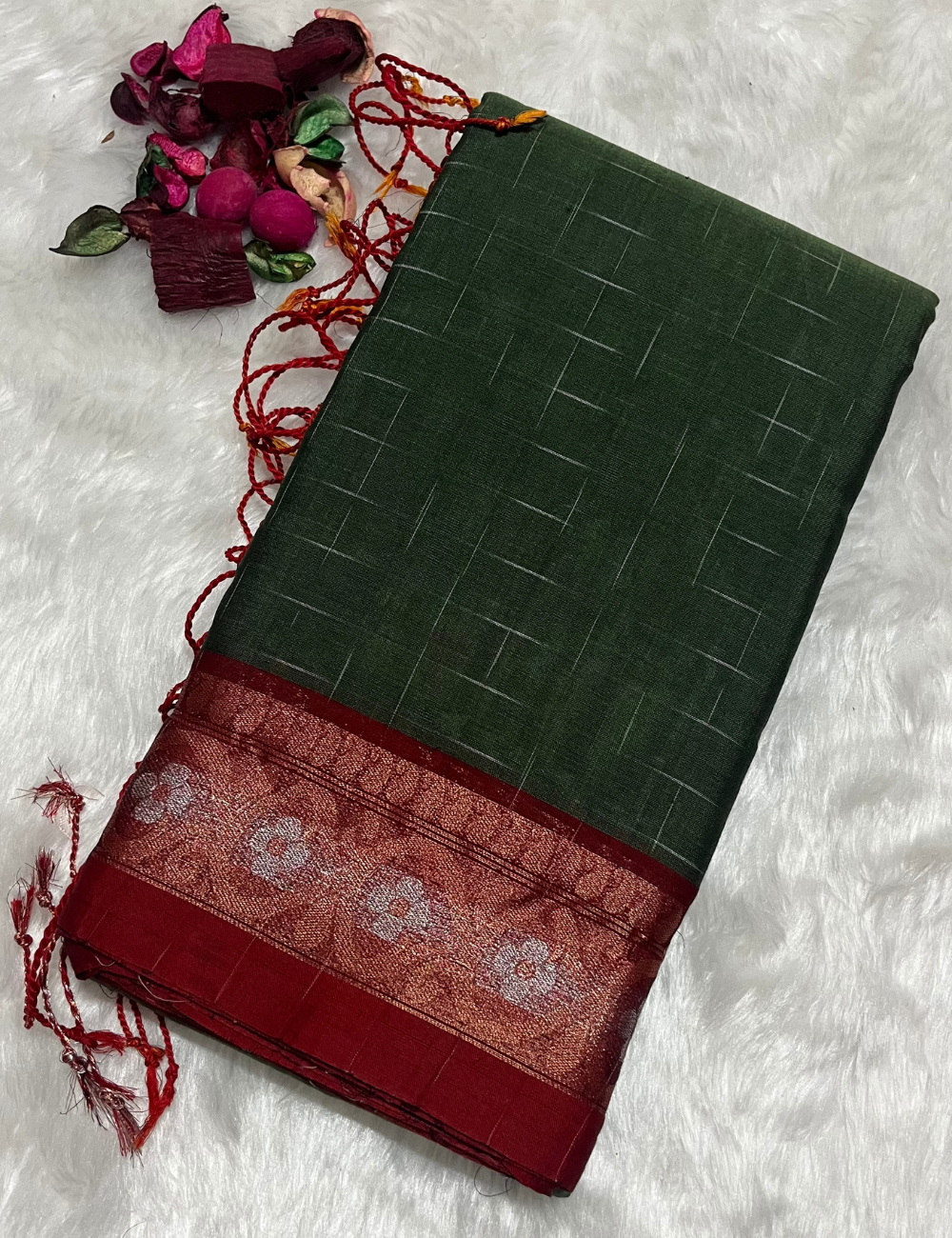 Bottle Green Valainaar Handloom Silk Saree