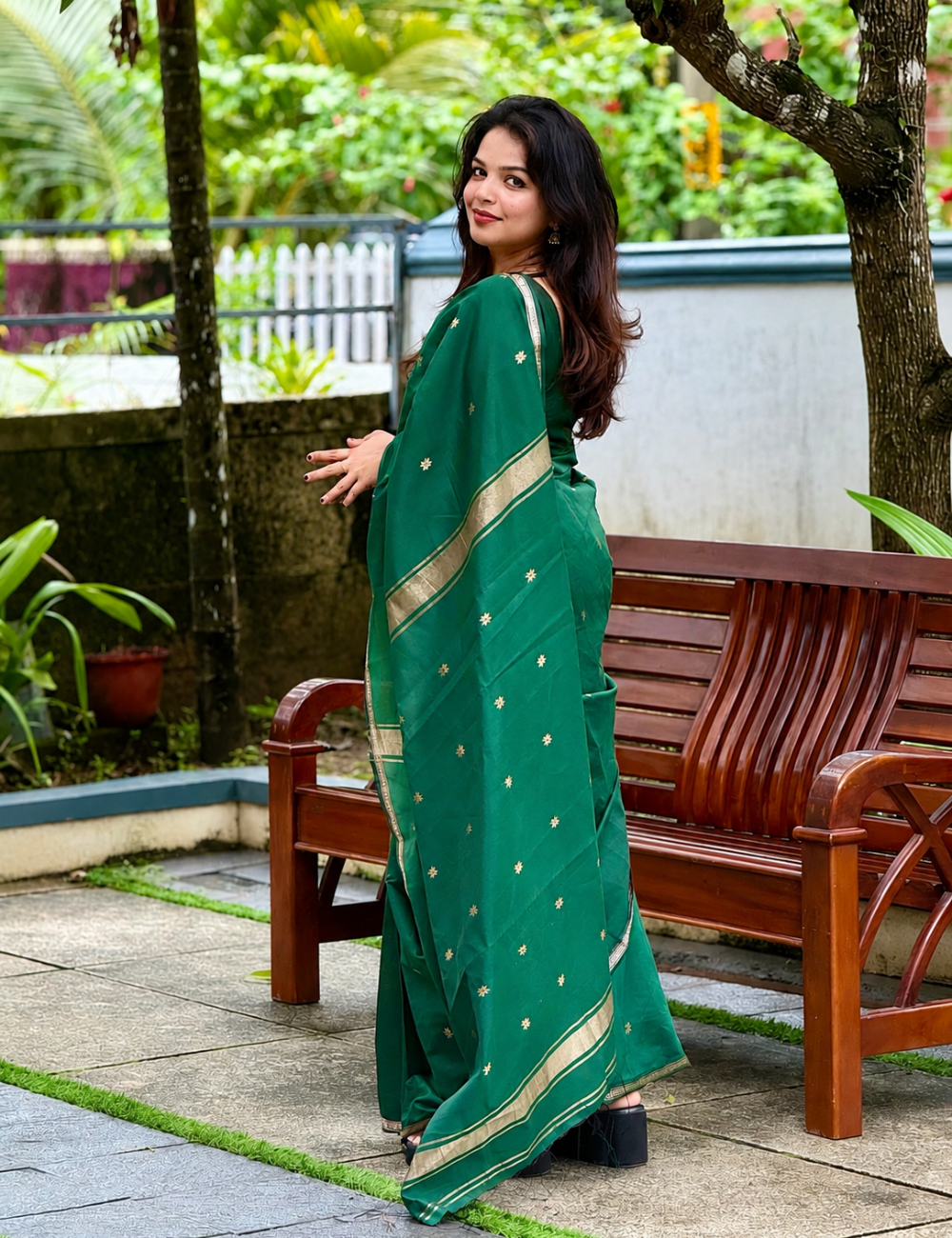 Bottle Green - Silk cotton Handloom Saree