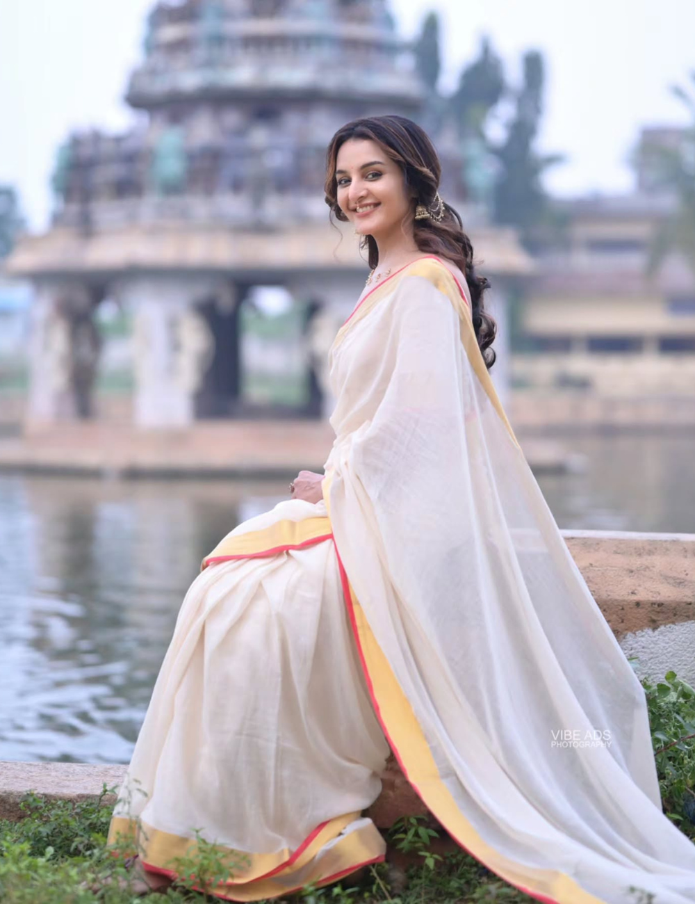 White Premium Mul cotton saree