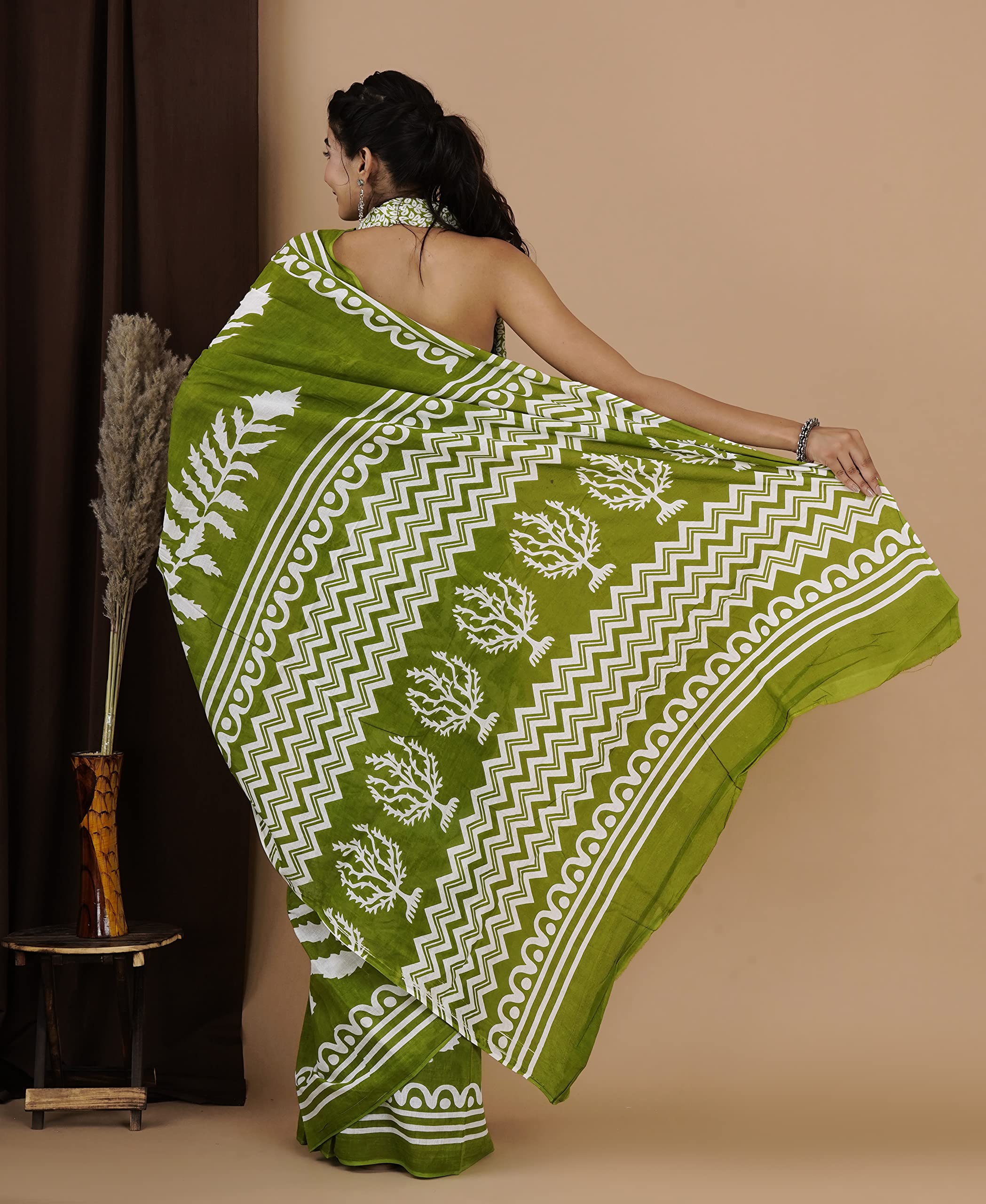 Green Jaipuri Printed Mul Cotton Saree