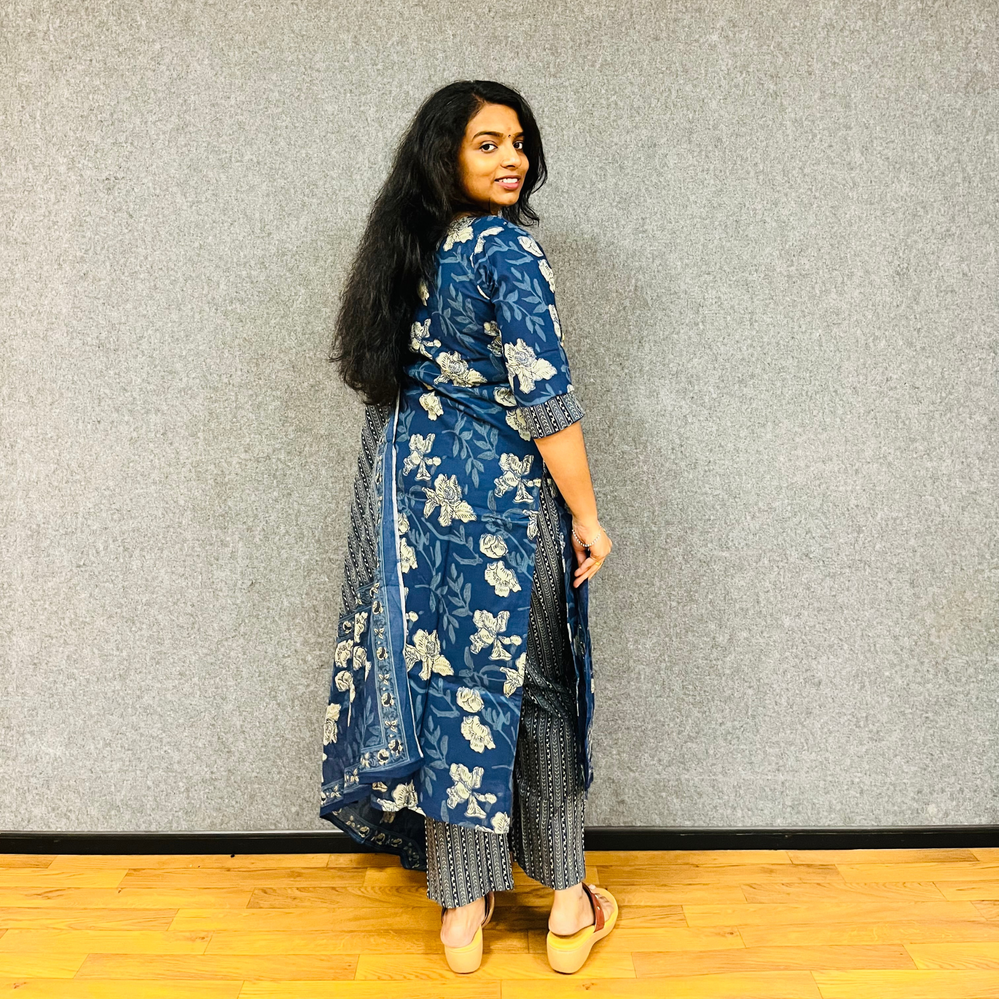 Vanam – Complete 3-piece Suit set