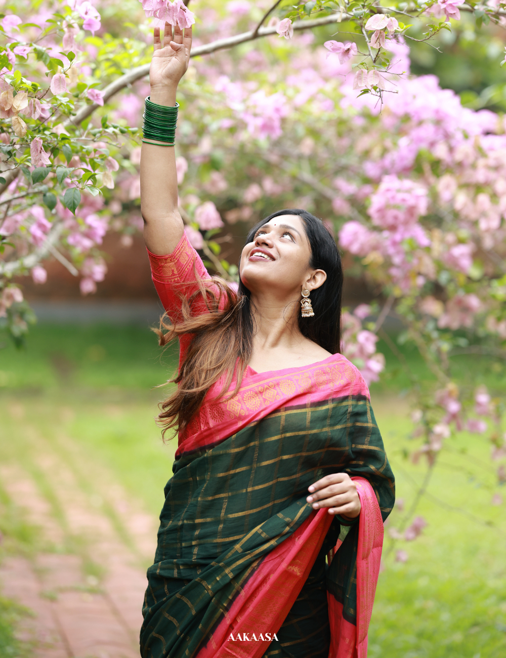 Bottle Green Temple Gopuram Sungadi Cotton Saree