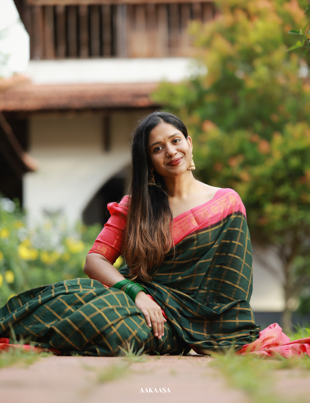 Bottle Green Temple Gopuram Sungadi Cotton Saree