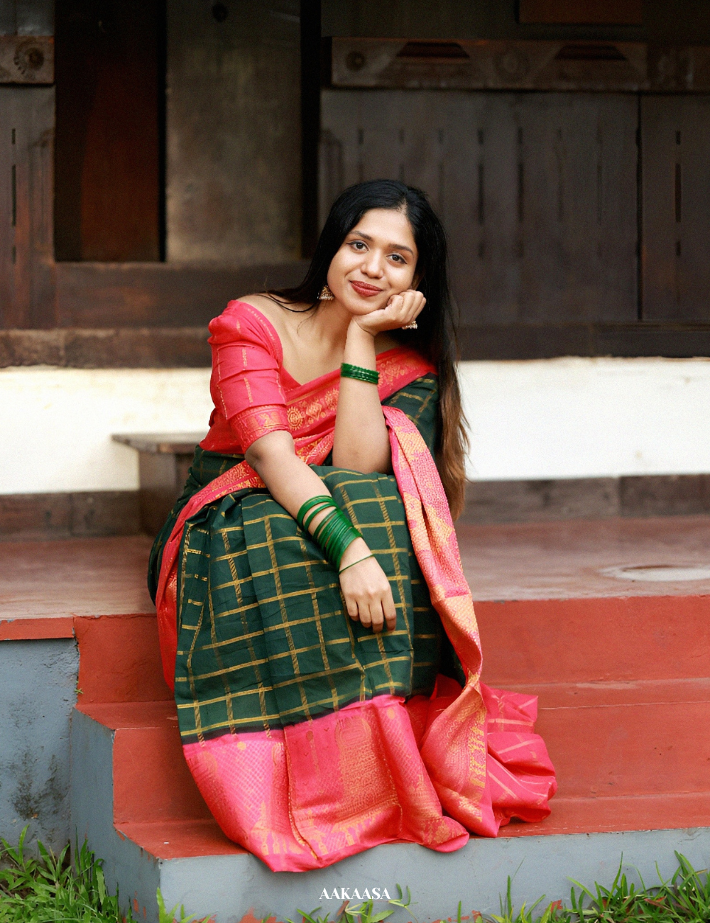 Bottle Green Temple Gopuram Sungadi Cotton Saree