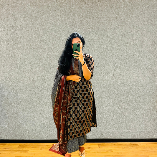 Ebony Spice - Complete 3-piece Suit set